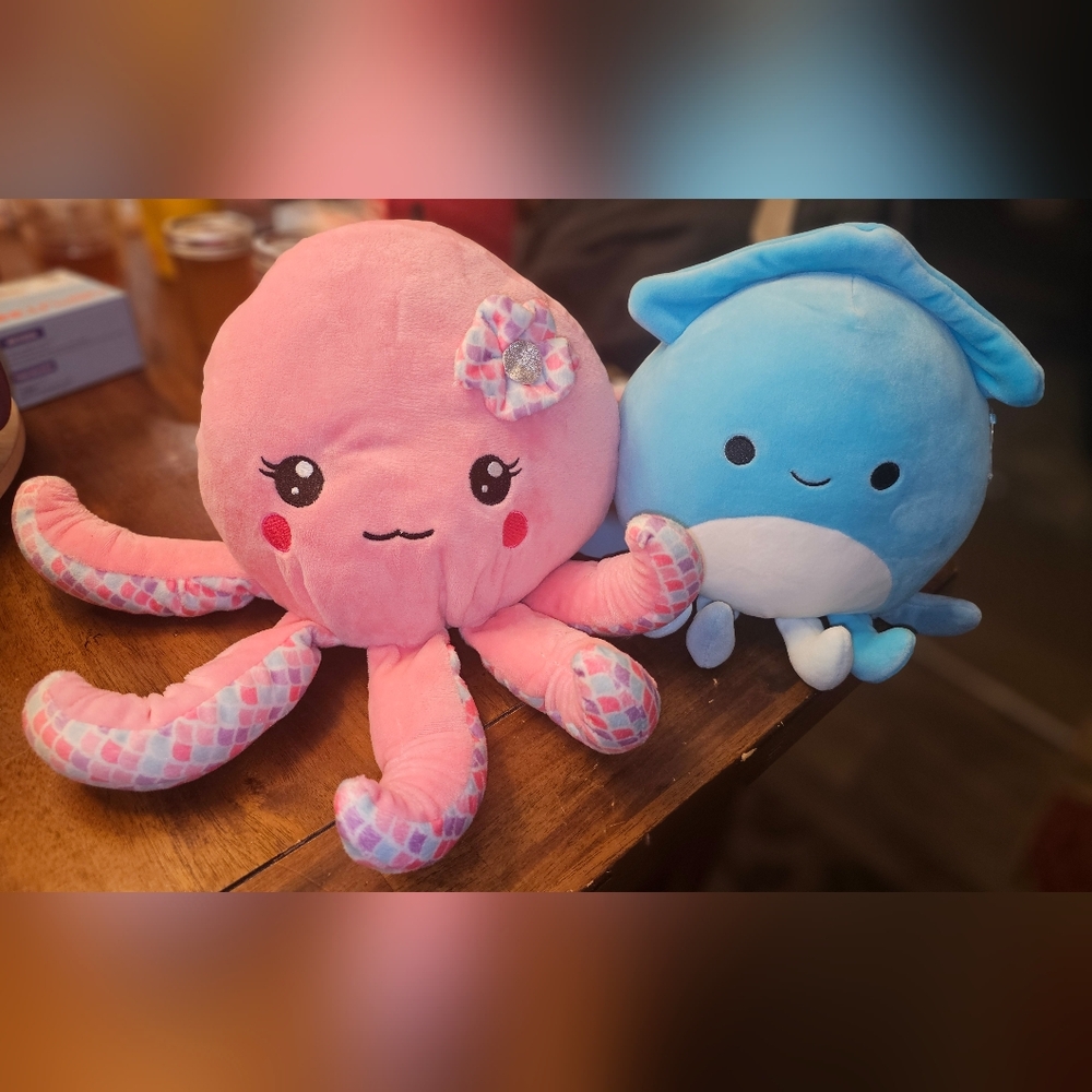 Squishimallows Teal Squid And Hugfun Pink Octopus Bow Set Soft New Present Gift